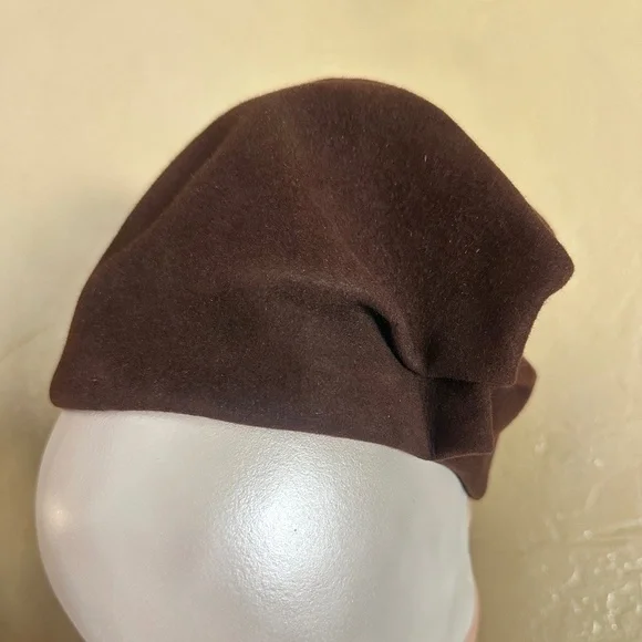 GLAMOROUS 1930s' BROWN HAT FOLDED & RUCHED AT TOP PLUS MINK TRIM